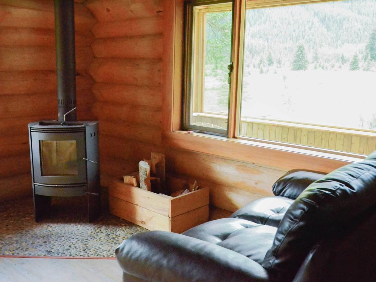 Rock Lake Lodge Rock Lake Lodge Provincial Park Екстериор снимка