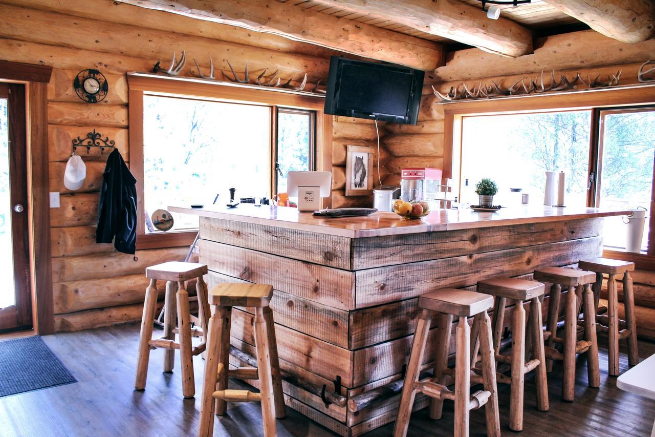 Rock Lake Lodge Rock Lake Lodge Provincial Park Екстериор снимка