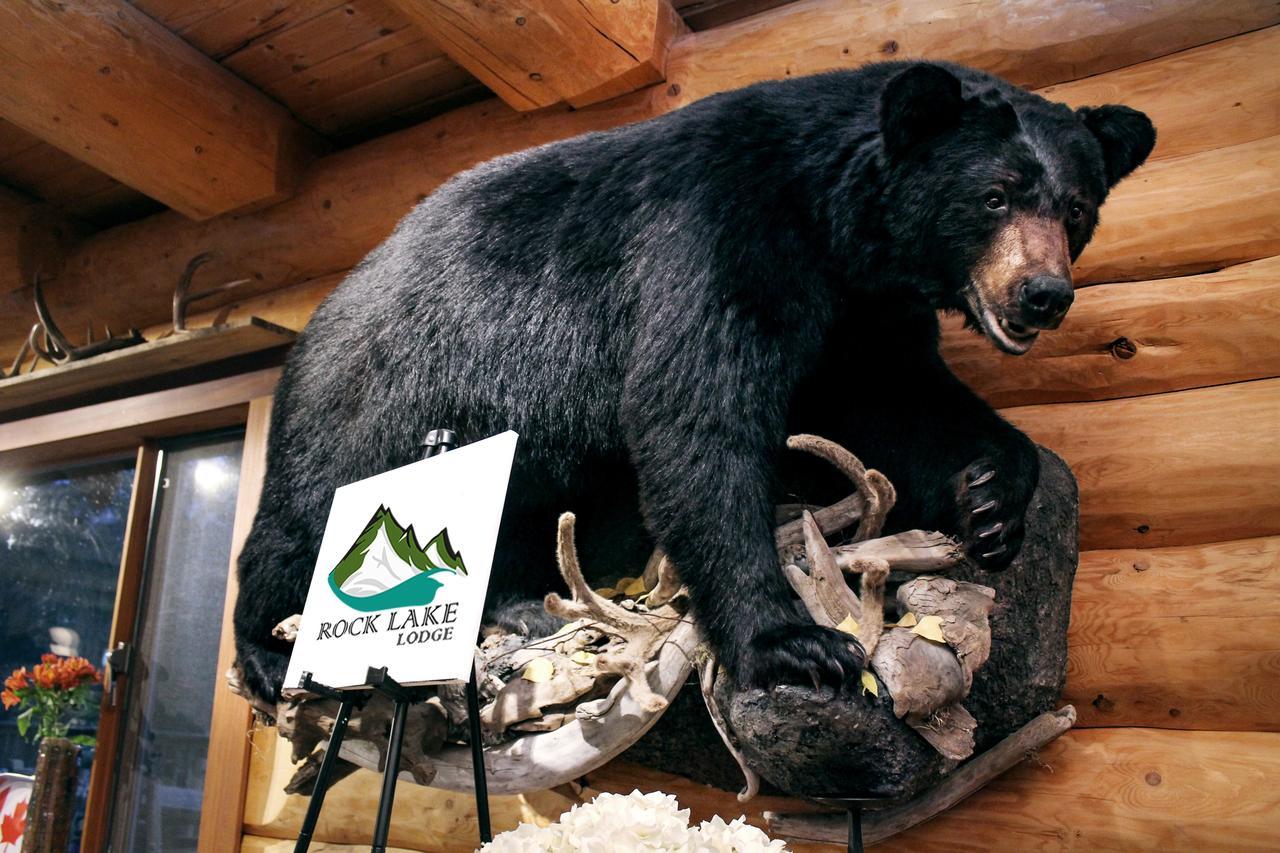 Rock Lake Lodge Rock Lake Lodge Provincial Park Екстериор снимка